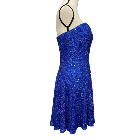 La Femme Royal Blue Strapless Sequin Mini Dress Size 6 - Picture 3 of 11